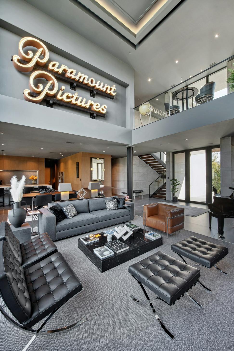 Penthouse Living